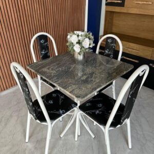 Mesa Quadradinha Michelly c/4 Cadeiras